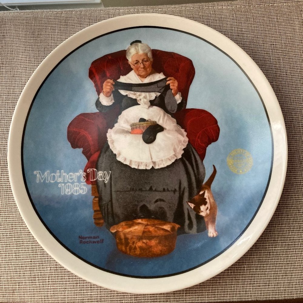 Norman Rockwell Small Plate